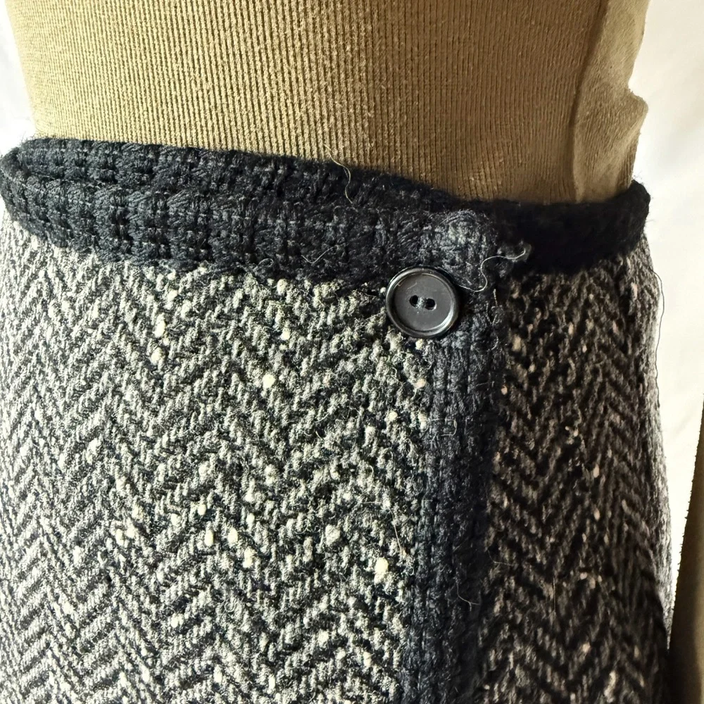 Reversible Wool Blanket Wrap Skirt XS - Picture 4 of 9